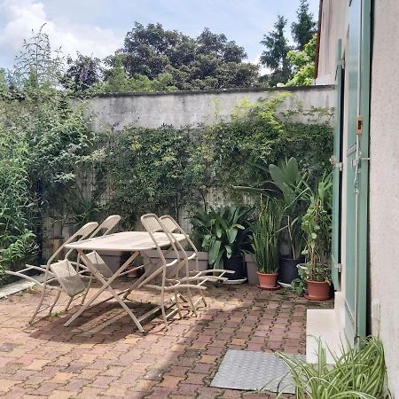 Jonzac-Gite-Lepuits Clion  Exterior foto