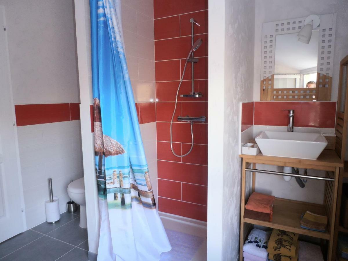 Jonzac-Gite-Lepuits Clion  Exterior foto